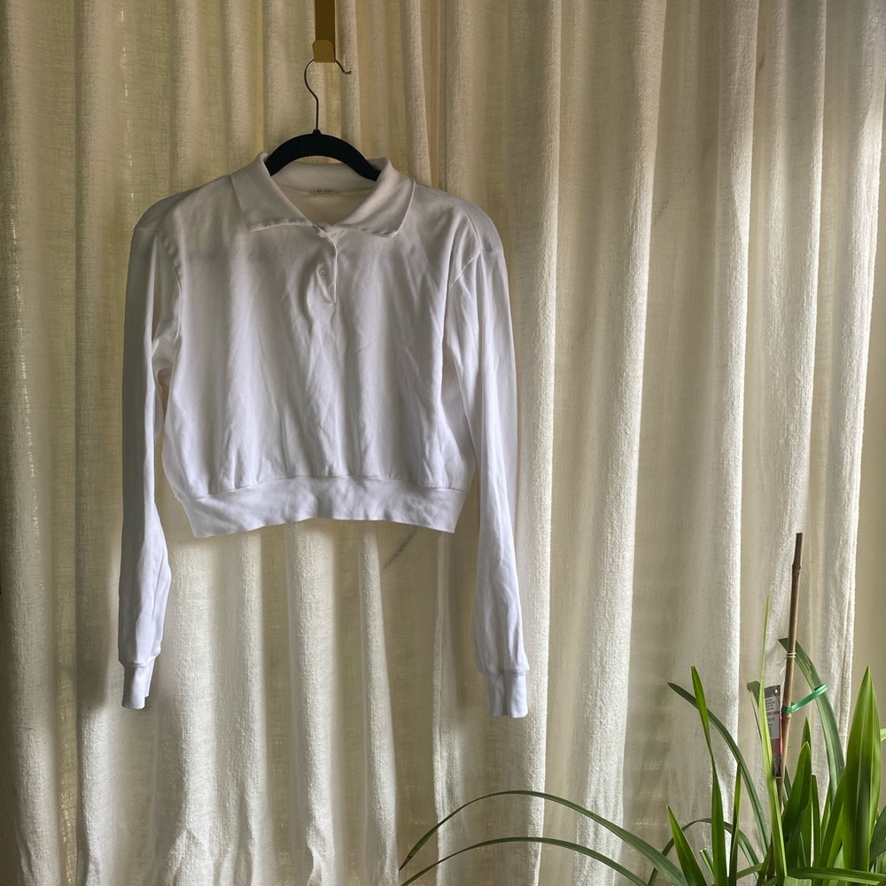 Brandy Melville white collared crop top